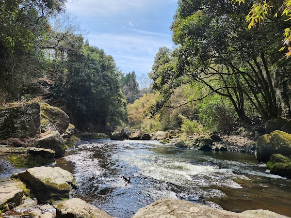Ameushino Falls 4