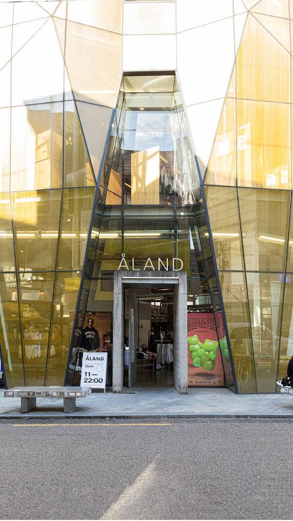 Å LAND Hongdae 1