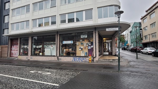Bókin Books