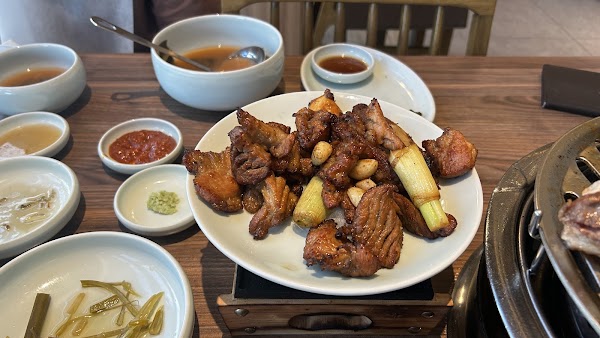 해운대 하선집 (Haeundae Hasunjip - Premium Korean BBQ) 3