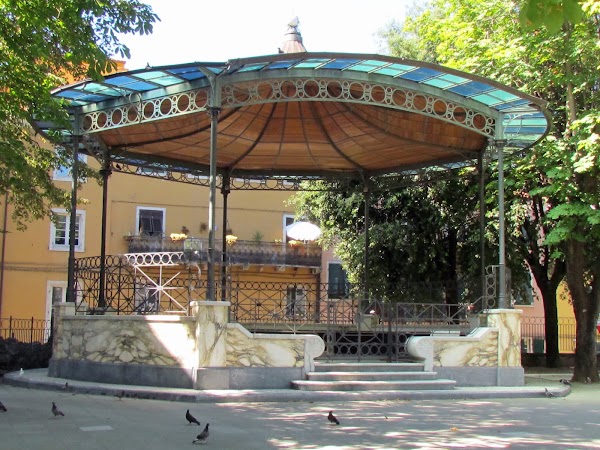 Carrara 2