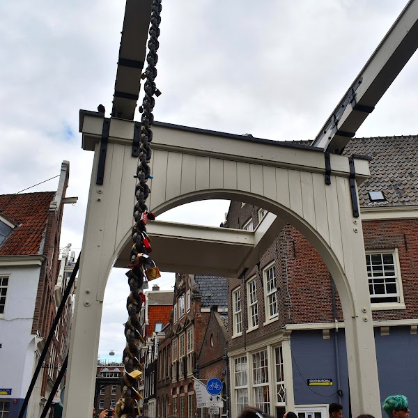 Staalmeestersbrug 4