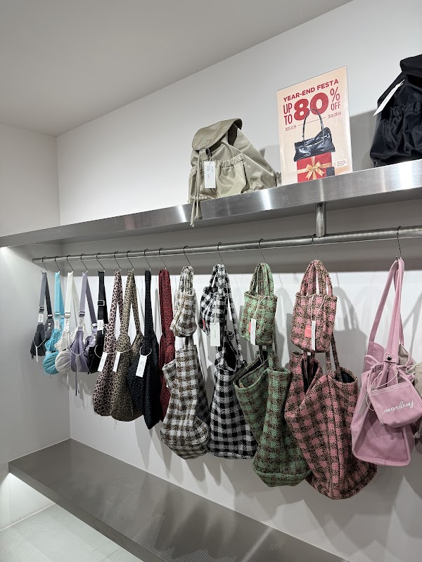 MARHEN.J Myeongdong Flagship Store 2