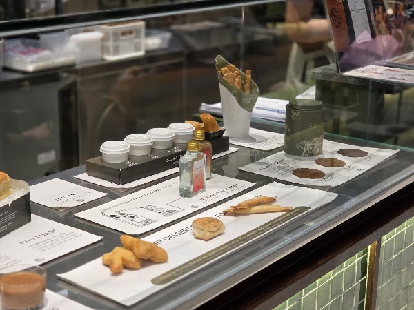 CHONGDEE TEAHOUSE โรงชาชงดี - One Bangkok 4