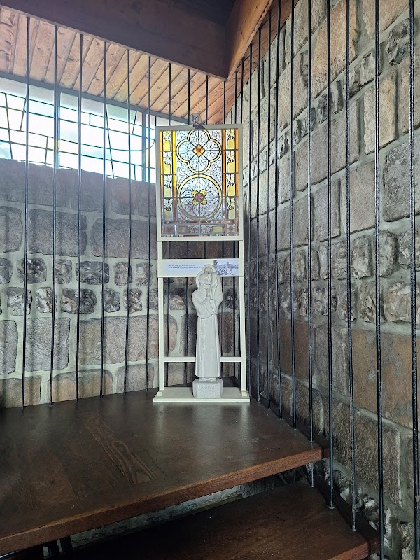 Chapelle catholique Notre-Dame-du-Bon-Port 3