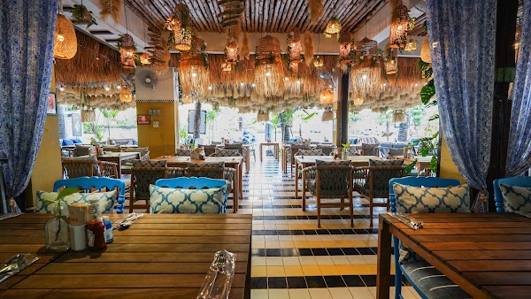 KIRI burger & bowl , kata beach
