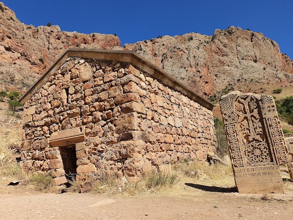 Noravank 4