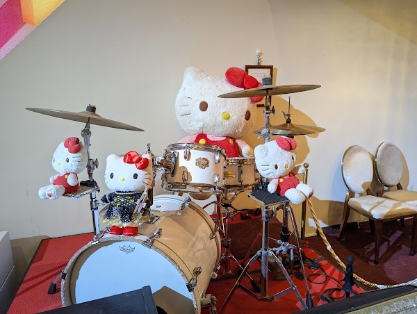 Hello Kitty Show Box 2