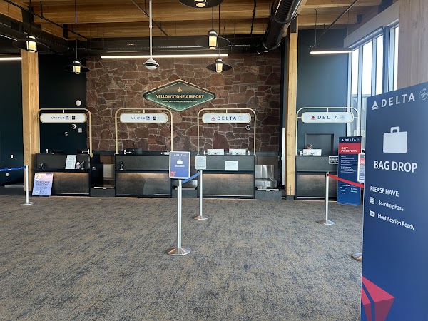 Yellowstone Airport (WYS) 4