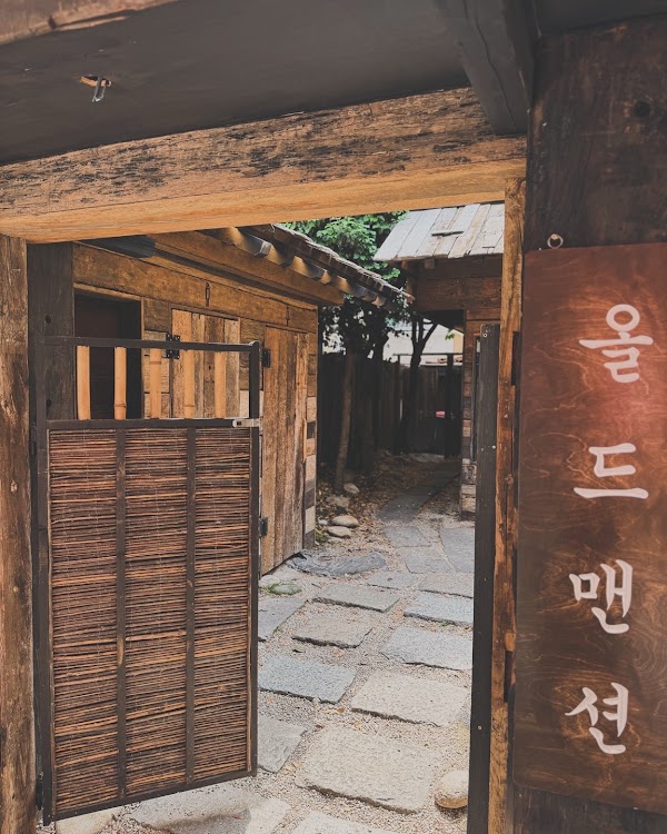 Busan 28