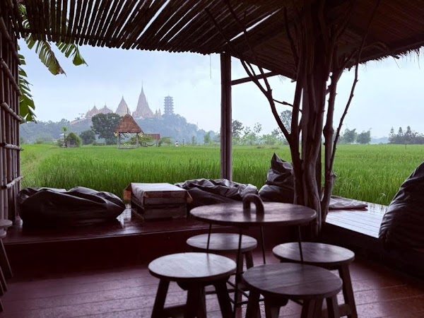 Meena Café 3