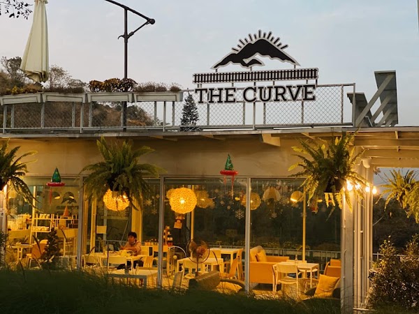 THE CURVE cafe KANCHANABURI