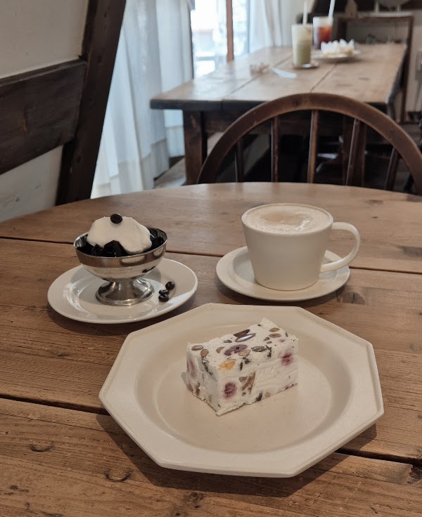Cafe Kiiro 3