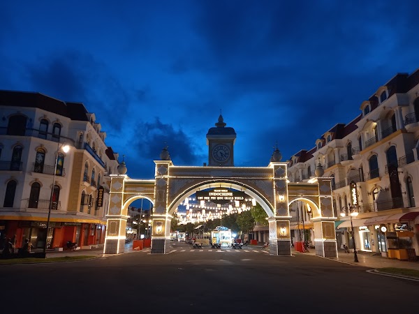 Tháp Đồng hồ 3