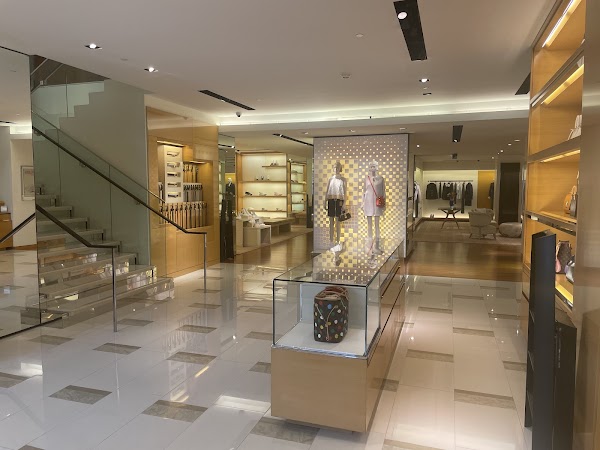 Louis Vuitton San Francisco Union Square 2