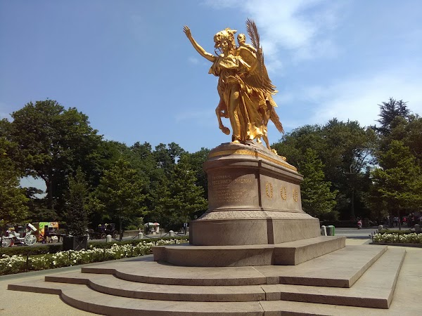 Grand Army Plaza 5