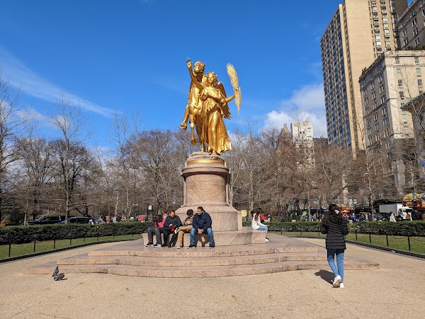 Grand Army Plaza 4
