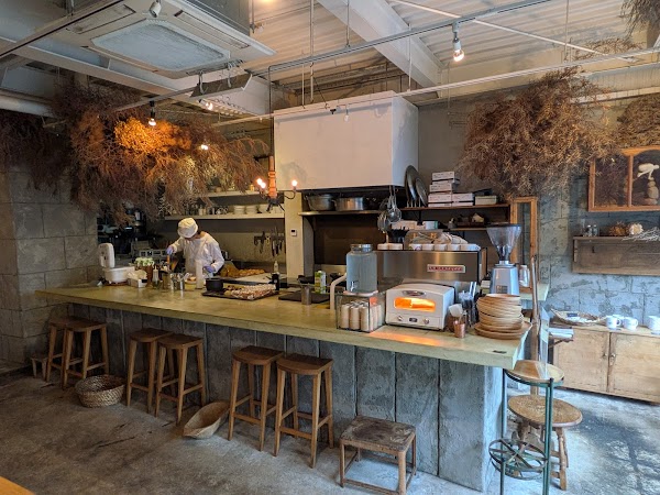 DACOTAN CAFE 4