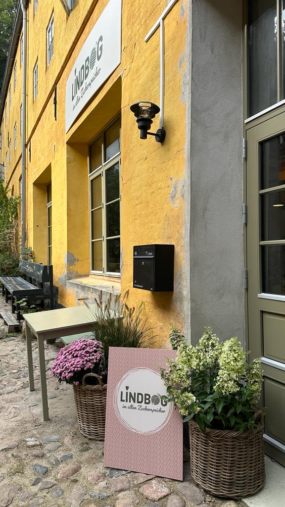 LINDBØG - Der hyggelige Wollladen in Flensburg 1
