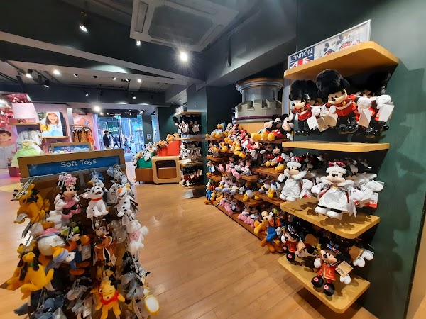Disney Store Oxford Street 5