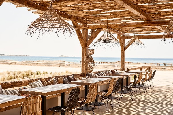 Tortuga Beach Bar & Restaurant