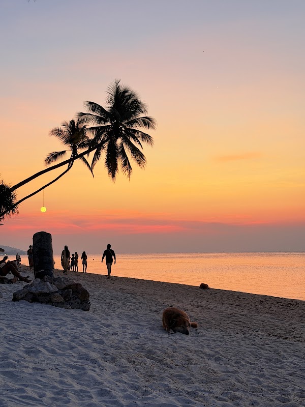 Lipa Noi Beach 4