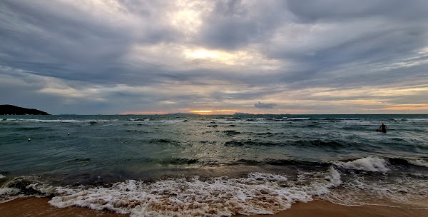 Lipa Noi Beach 3