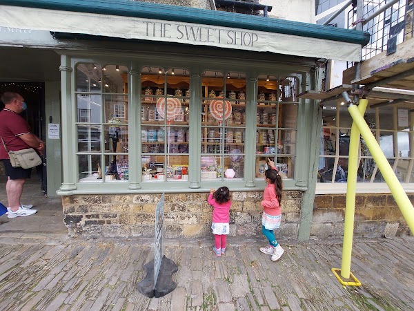 The Sweet Shop Burford