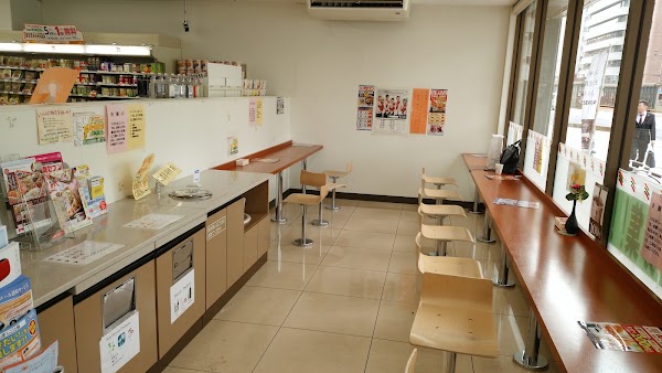 7-Eleven; Hiroshima Komachi 4