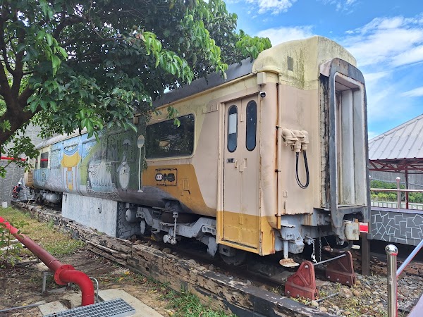 自強號車廂土地公廟