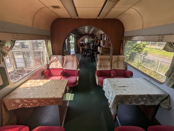 自強號車廂土地公廟 5
