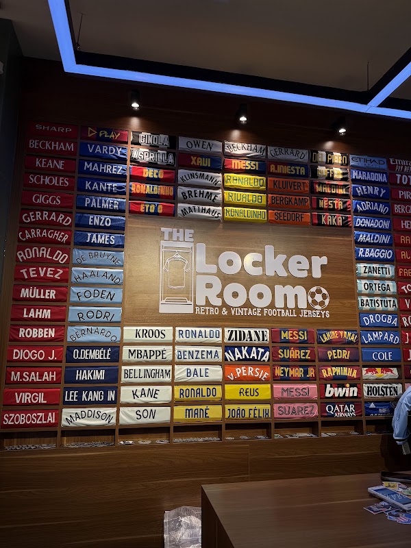 The Locker Room – Retro Football Jersey Shop 4
