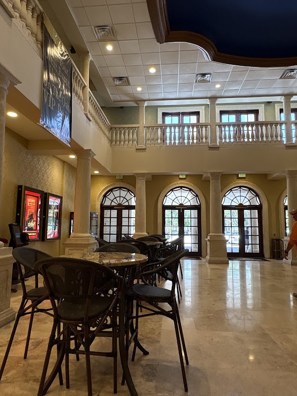 Premiere Theaters Oaks 10 4