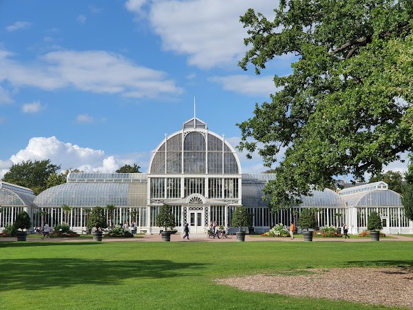 Trädgårdsföreningen (The Garden Society) 1