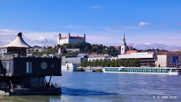Tyršovo nábrežie 1