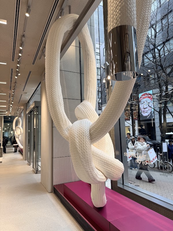 On Flagship Store Tokyo Ginza 5