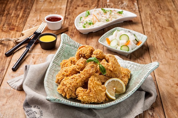 Tongdak (Korean Chicken) 5