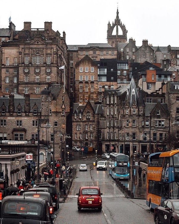 Waverley Bridge