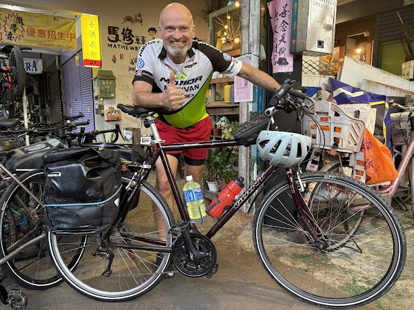 MathewBike: Touring Bike Rental & Cycling Around Taiwan info. center 3