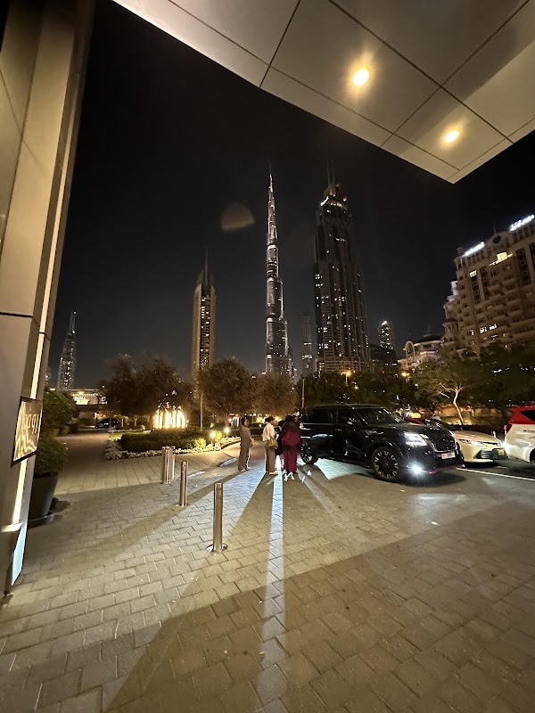 Dubai Connect Lounge 3