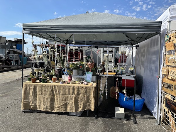 Waterfront Market