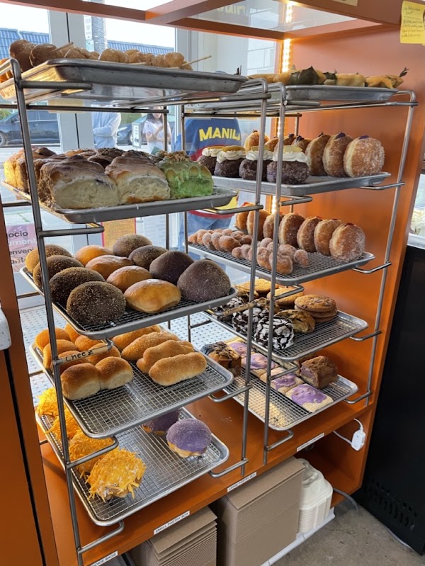 San & Wolves Bakeshop 4