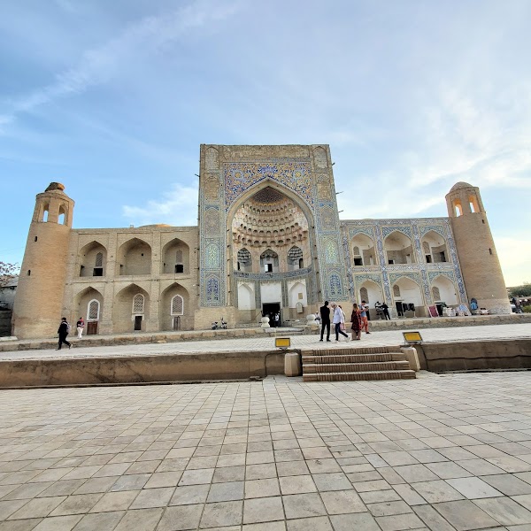 Kalon Minaret 2