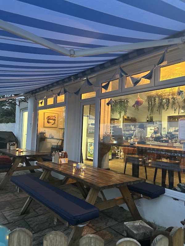 Mara Fish Bar & Deli 1