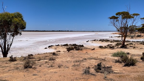 Lake Johnston