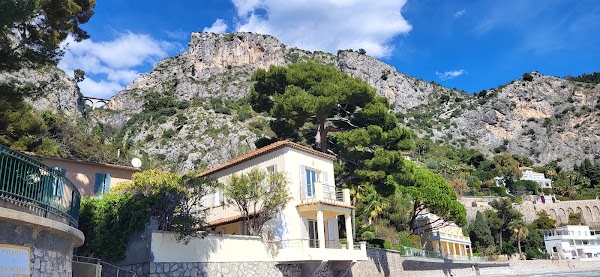 Plage de Èze sur Mer 3