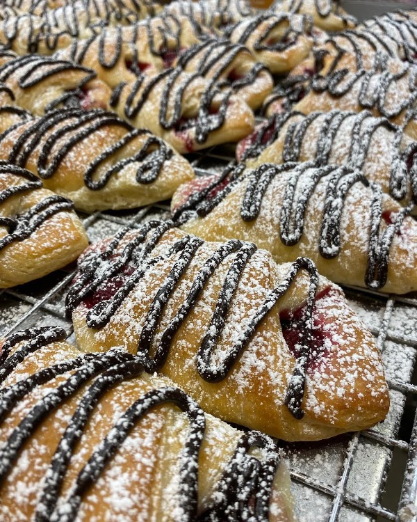 Mad Hatter Bake & Brew