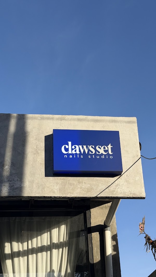 Claws Set Nails Studio 3