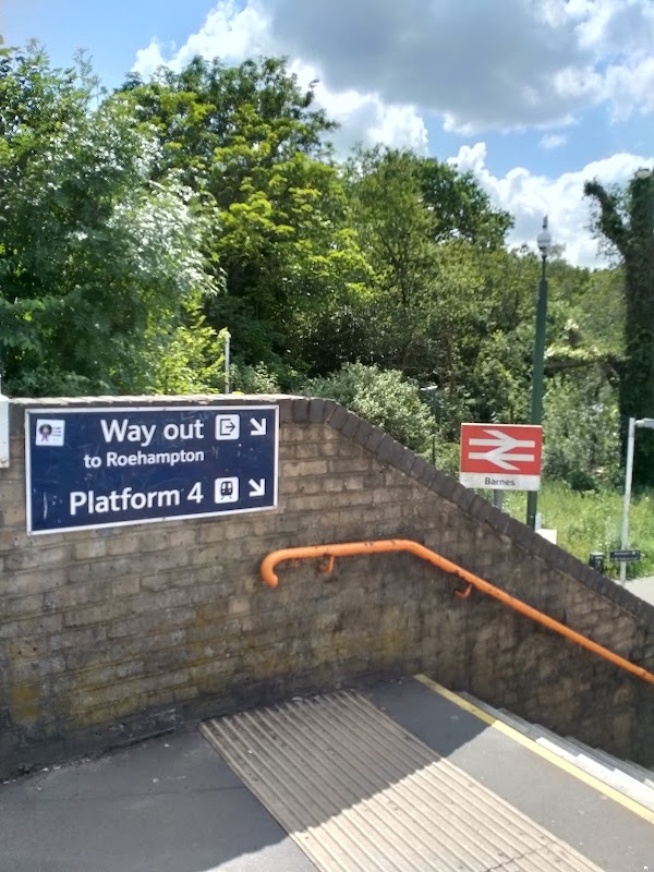 Barnes Station