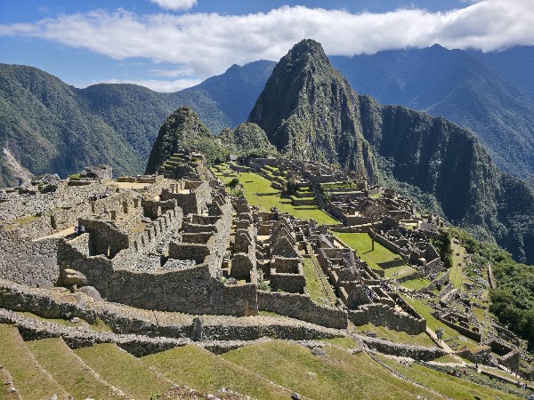Buy ticket to Machupicchu Center